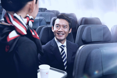 Why Japan Airlines Has the World's Best Economy Class - JAPAN AIRLINES (JAL)